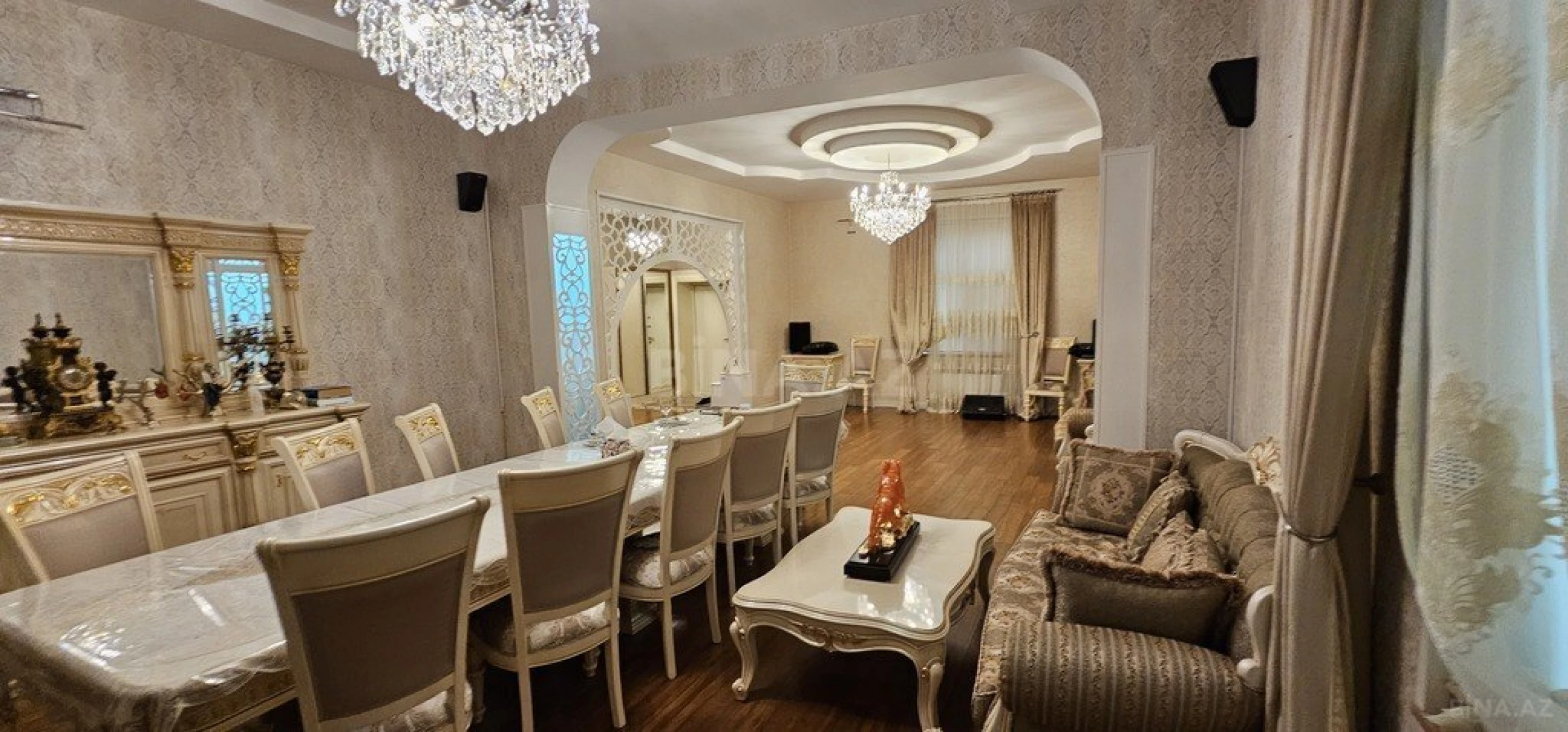 Satılır 6 otaqlı həyət evi 400 m²