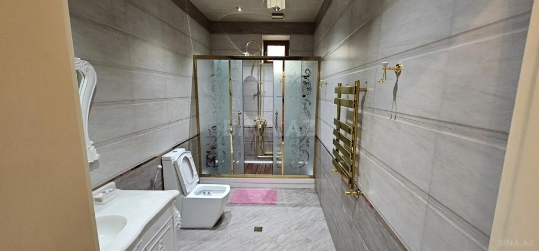 Satılır 6 otaqlı həyət evi 400 m²