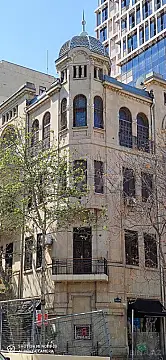 Satılır 4 otaqlı mənzil 380 m²