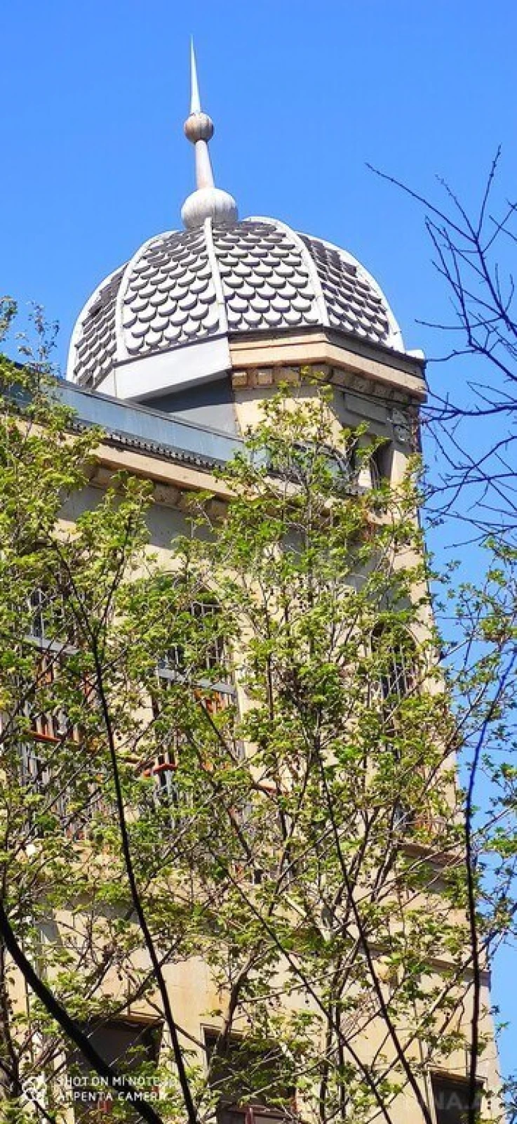 Satılır 4 otaqlı mənzil 380 m²