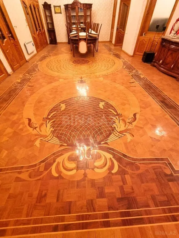 Satılır 4 otaqlı mənzil 380 m²