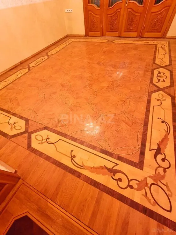 Satılır 4 otaqlı mənzil 380 m²