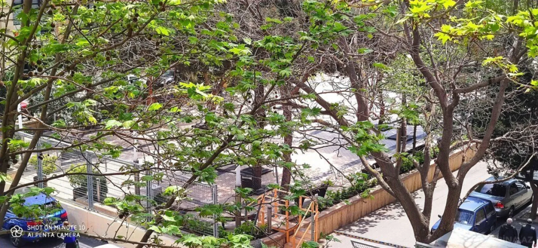 Satılır 4 otaqlı mənzil 380 m²