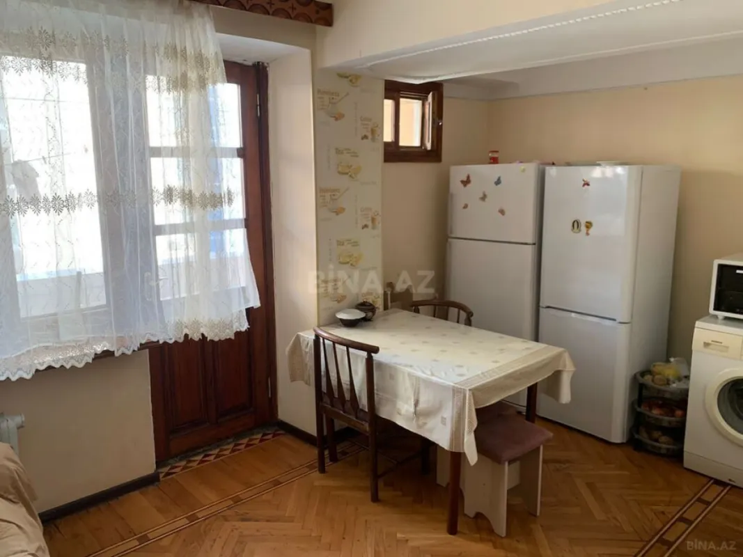 Satılır 4 otaqlı mənzil 115 m²