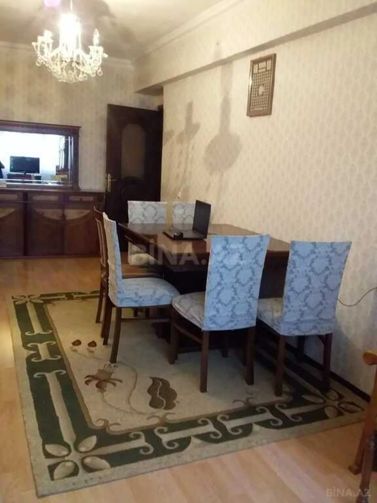 Satılır 4 otaqlı mənzil 115 m²
