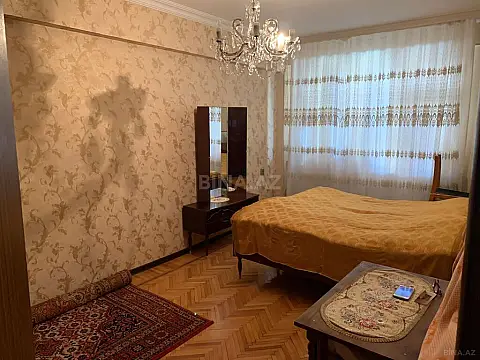 Satılır 4 otaqlı mənzil 115 m²