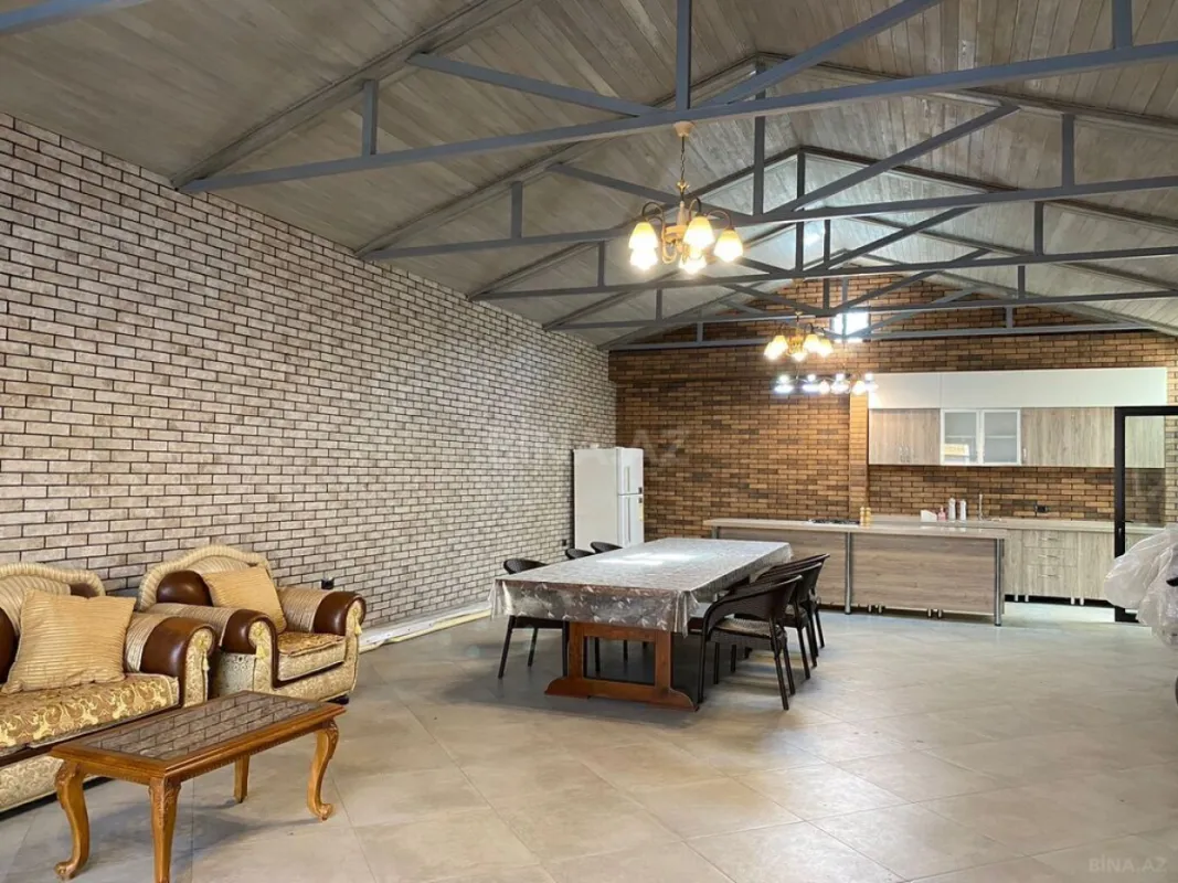 Kirayə verilir 5 otaqlı həyət evi 340 m²