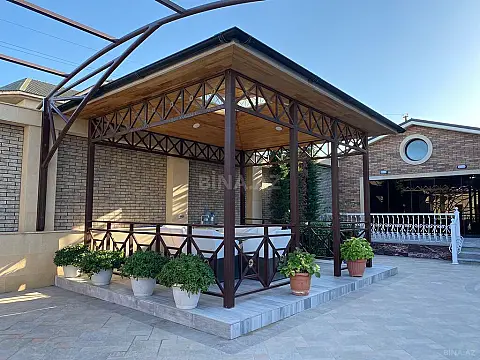 Kirayə verilir 5 otaqlı həyət evi 340 m²