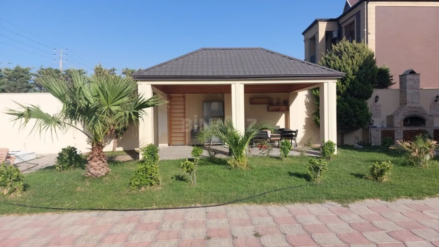 Kirayə verilir 4 otaqlı həyət evi 250 m²