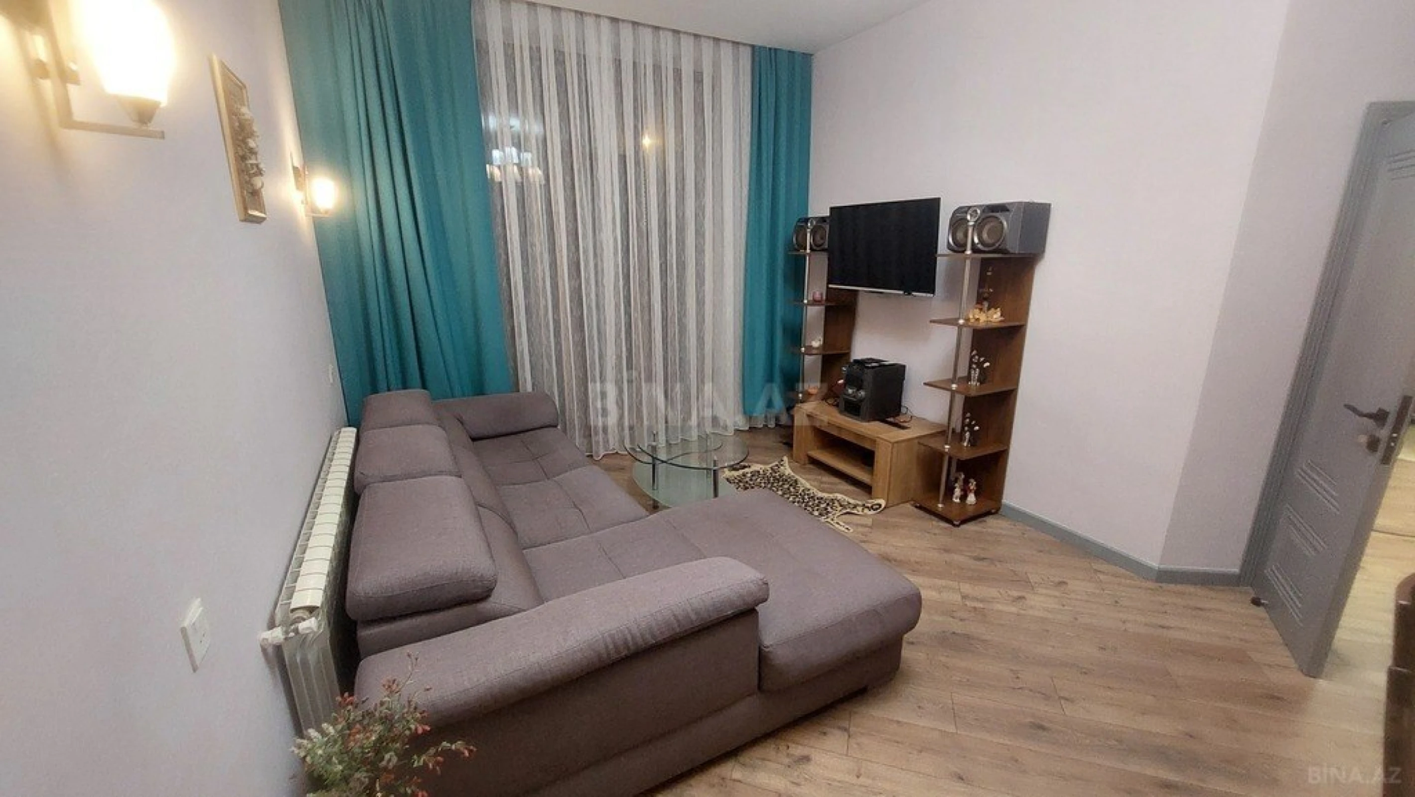 Kirayə verilir 4 otaqlı həyət evi 250 m²