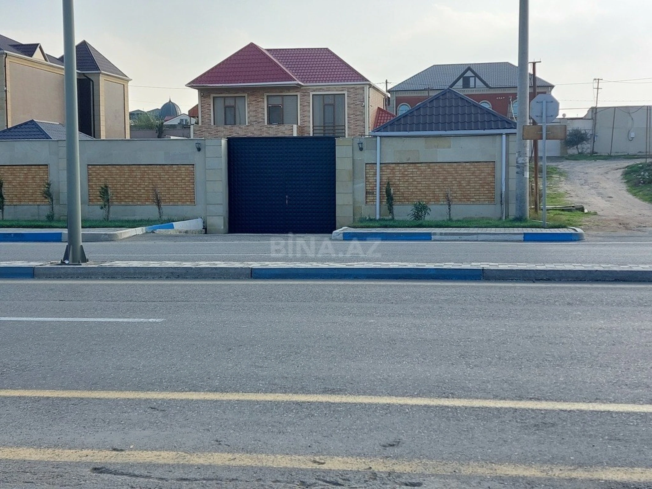 Kirayə verilir 4 otaqlı həyət evi 250 m²