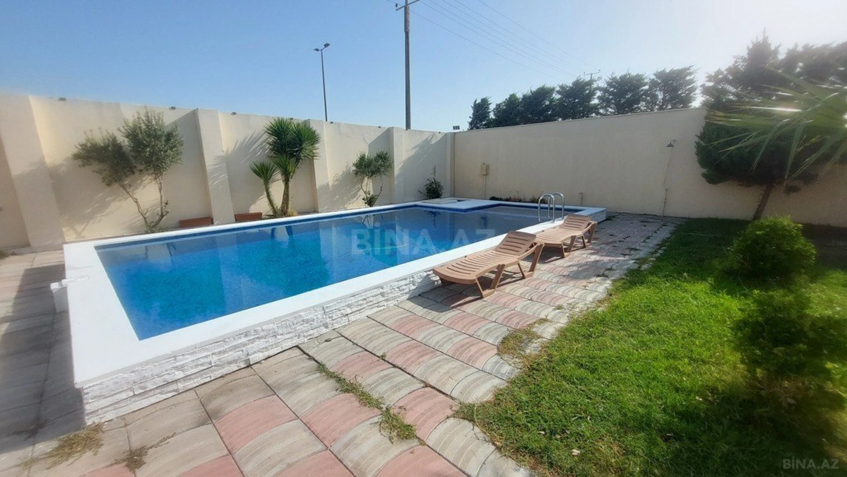 Kirayə verilir 4 otaqlı həyət evi 250 m²