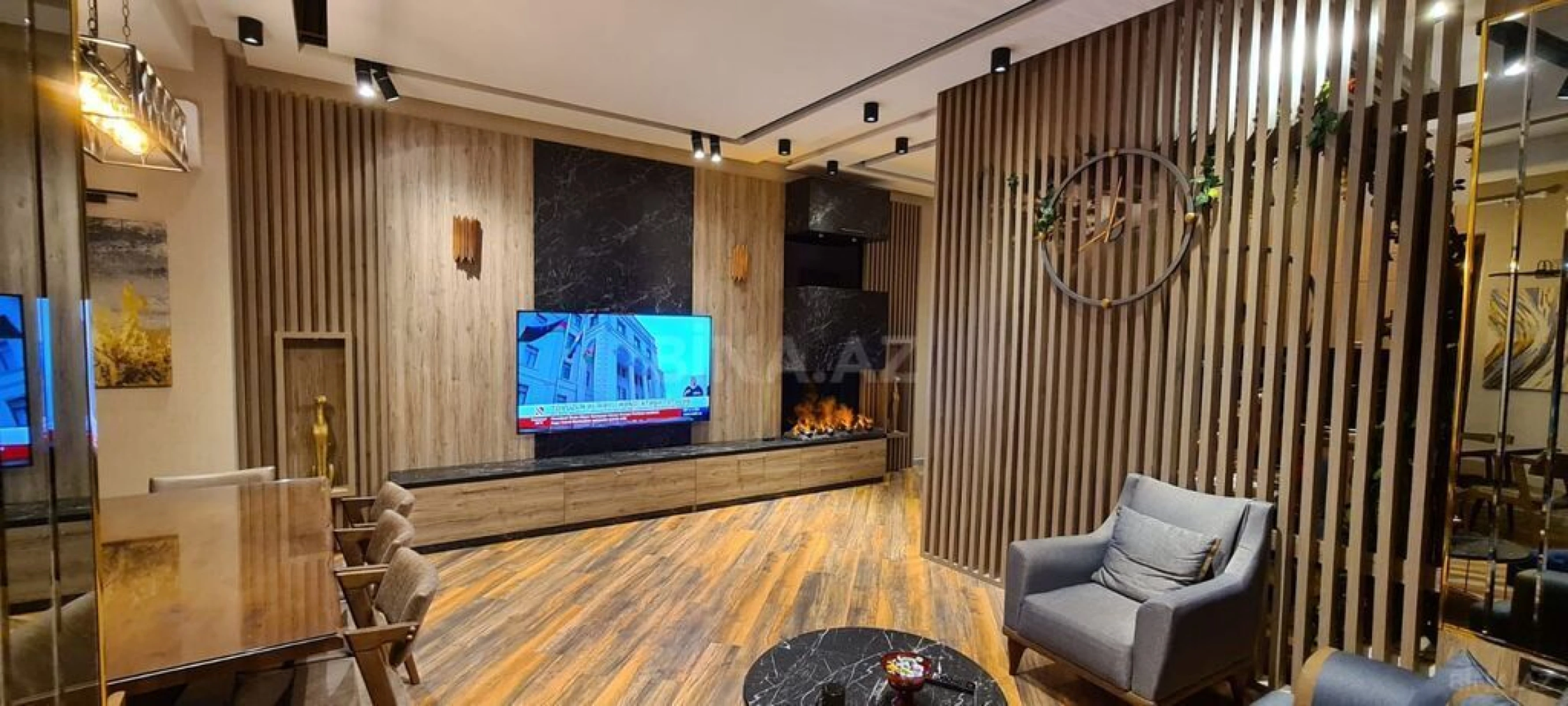 Satılır 5 otaqlı mənzil 246 m²