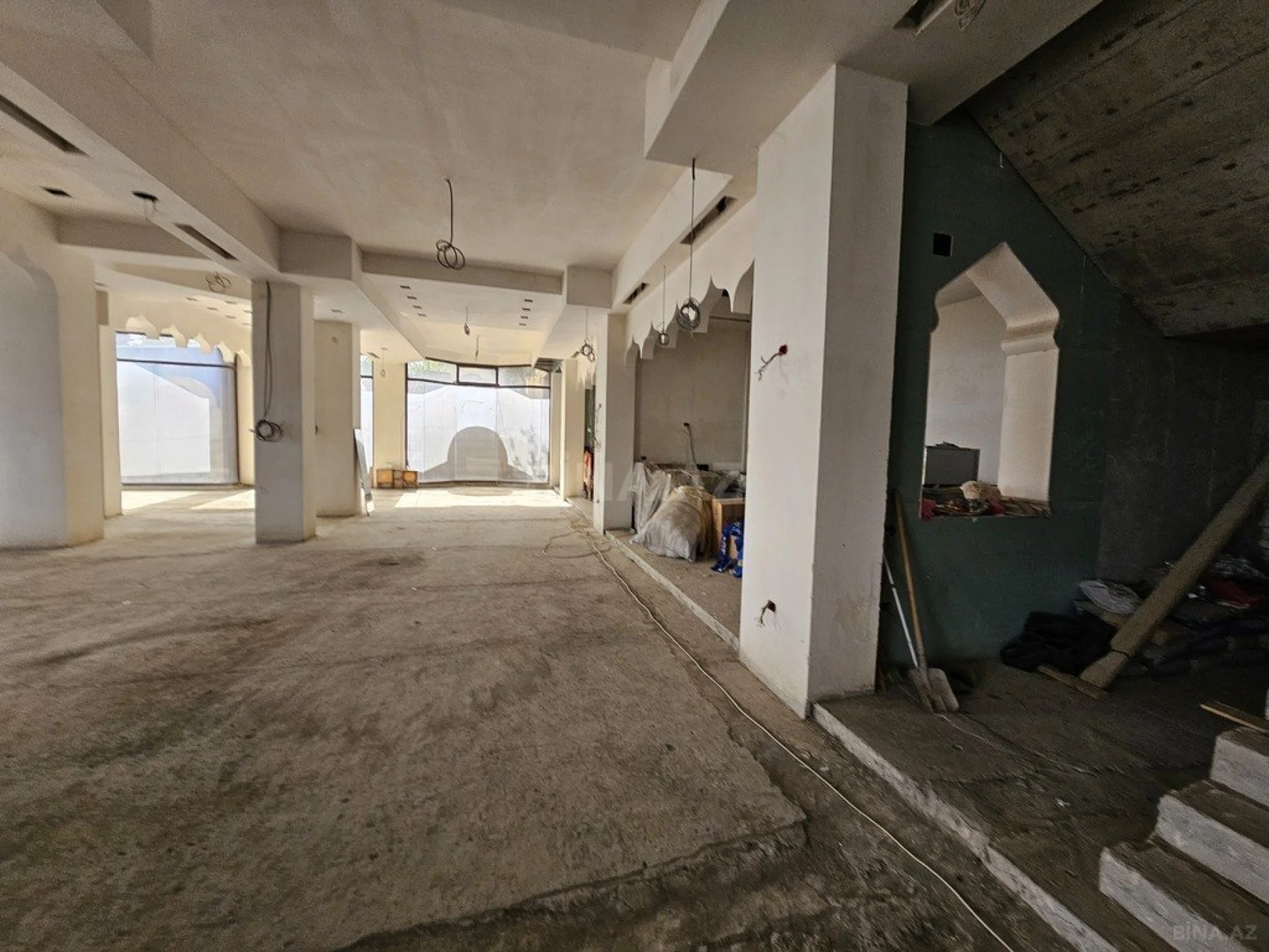 Satılır obyekt 1500 m²