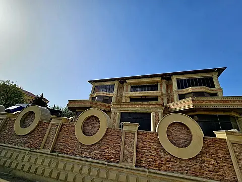 Satılır obyekt 1500 m²