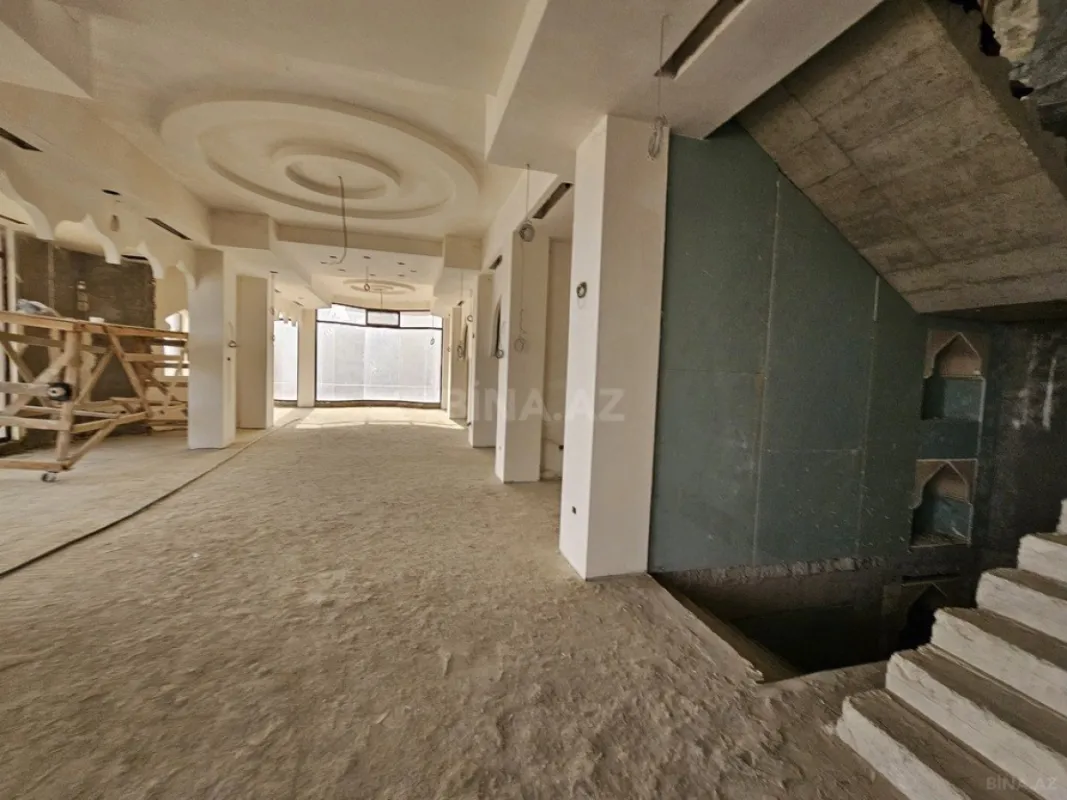 Satılır obyekt 1500 m²