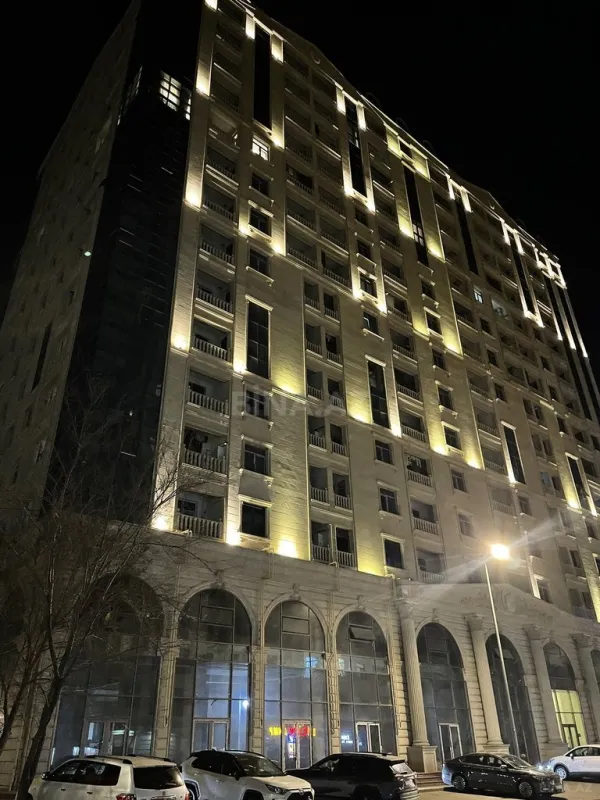 Satılır 4 otaqlı mənzil 231.41 m²