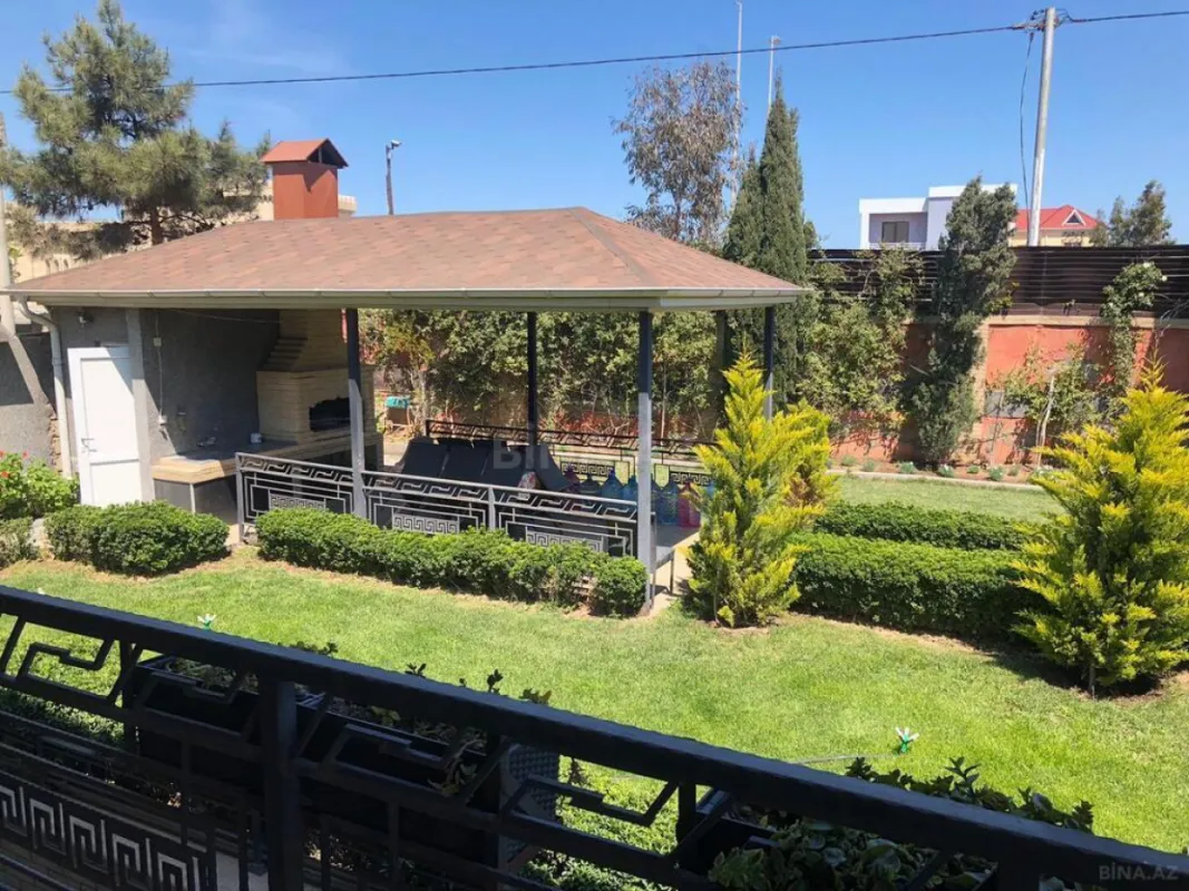Kirayə verilir 6 otaqlı həyət evi 300 m²