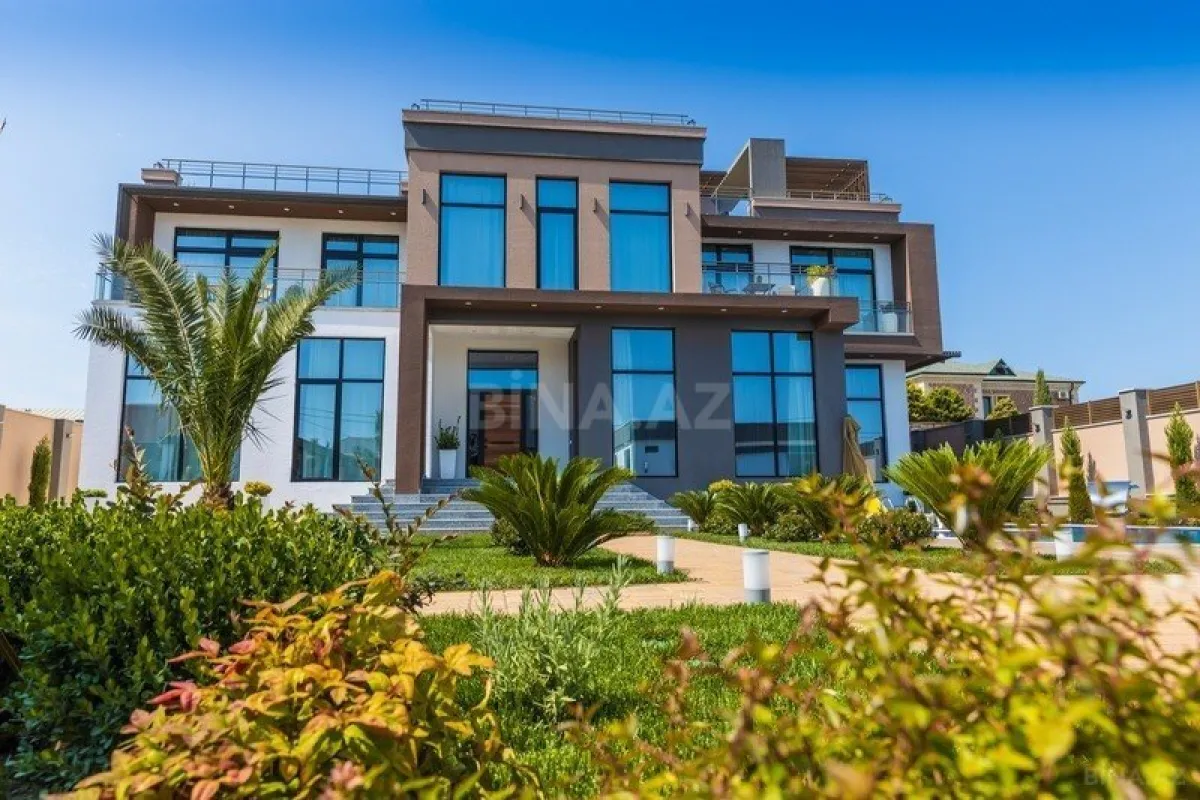 Kirayə verilir 6 otaqlı həyət evi 540 m²