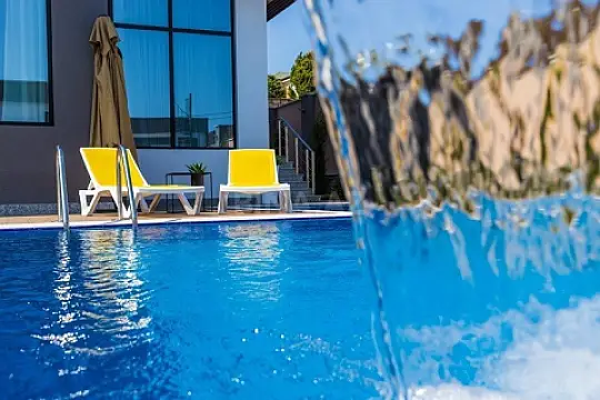 Kirayə verilir 6 otaqlı həyət evi 540 m²