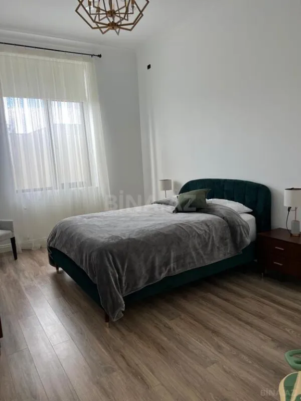 Kirayə verilir 6 otaqlı həyət evi 540 m²