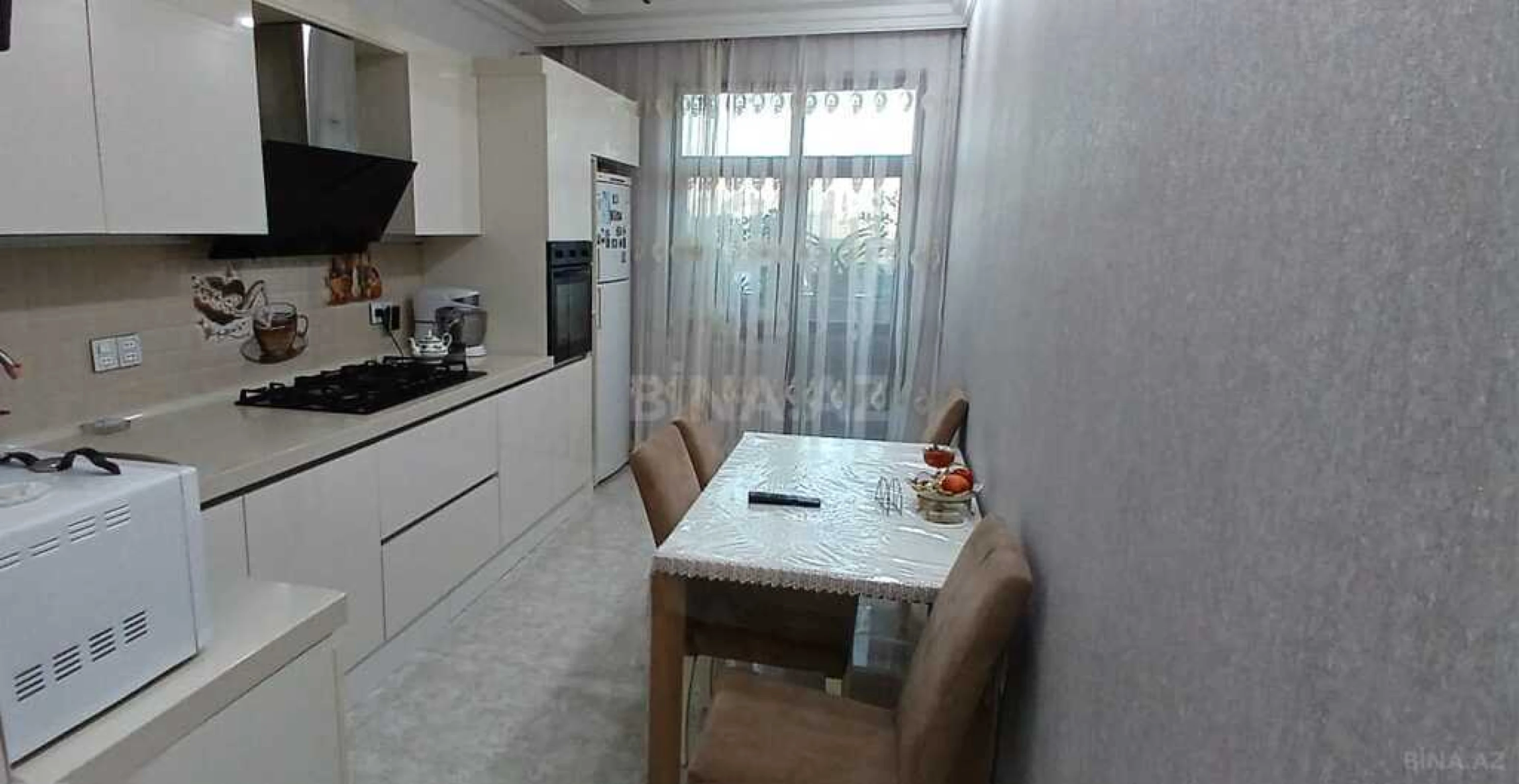 Satılır 3 otaqlı mənzil 125 m²