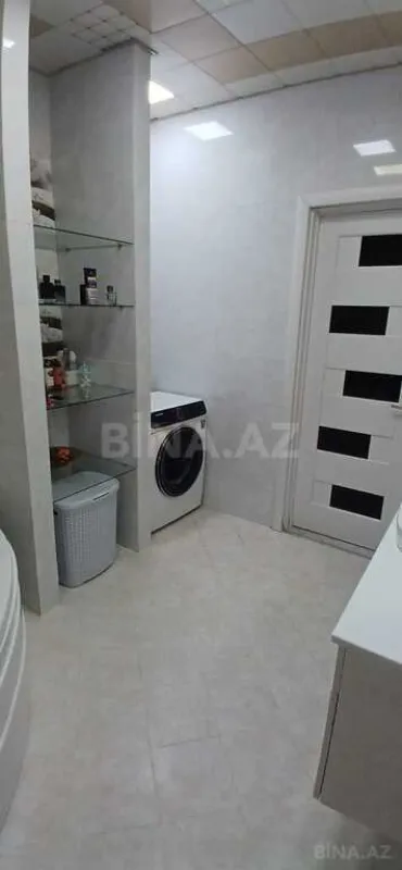 Satılır 3 otaqlı mənzil 125 m²