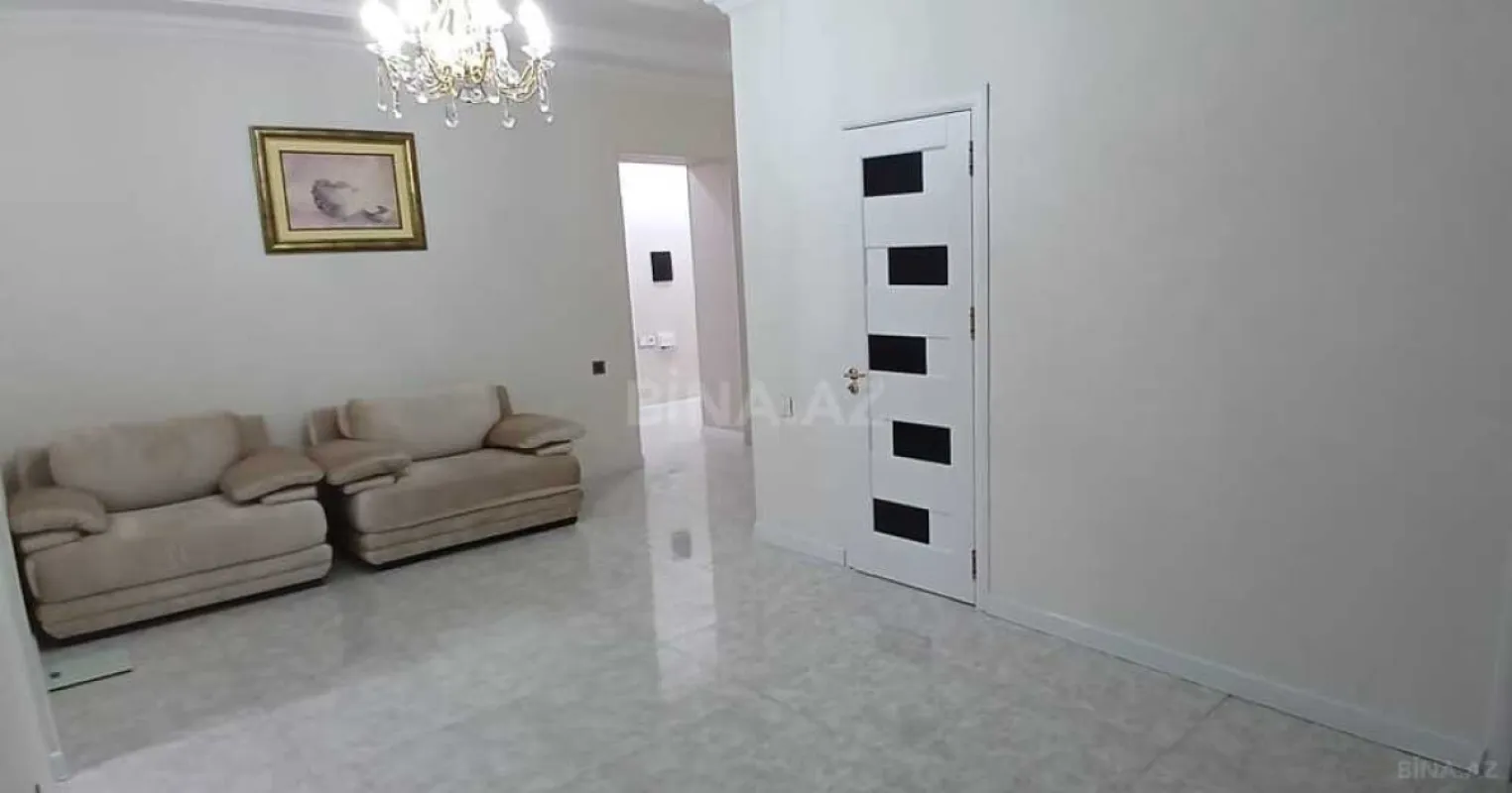 Satılır 3 otaqlı mənzil 125 m²