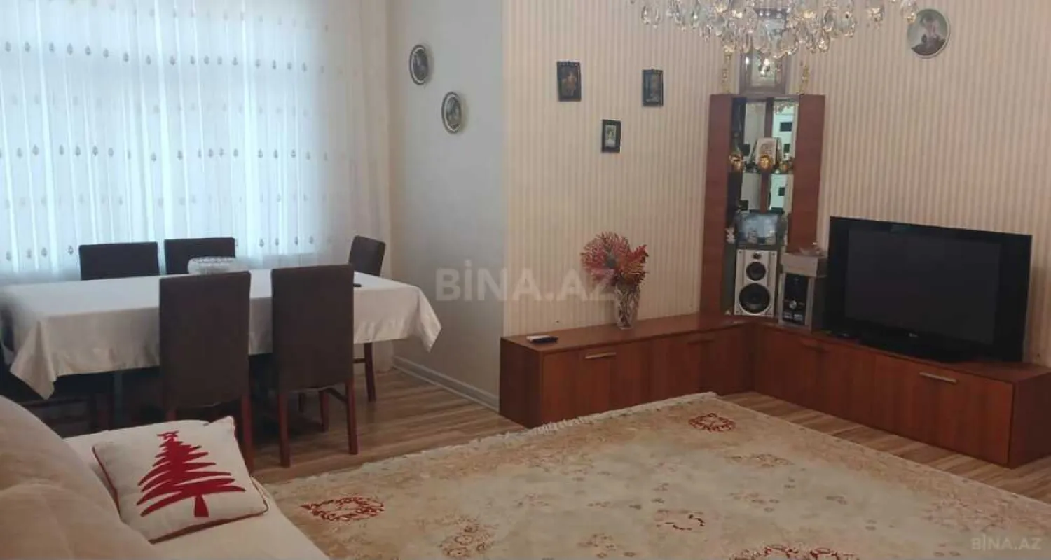 Satılır 3 otaqlı mənzil 125 m²
