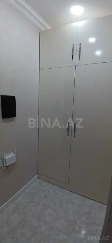 Satılır 3 otaqlı mənzil 125 m²