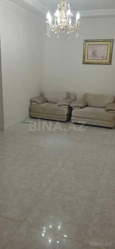 Satılır 3 otaqlı mənzil 125 m²