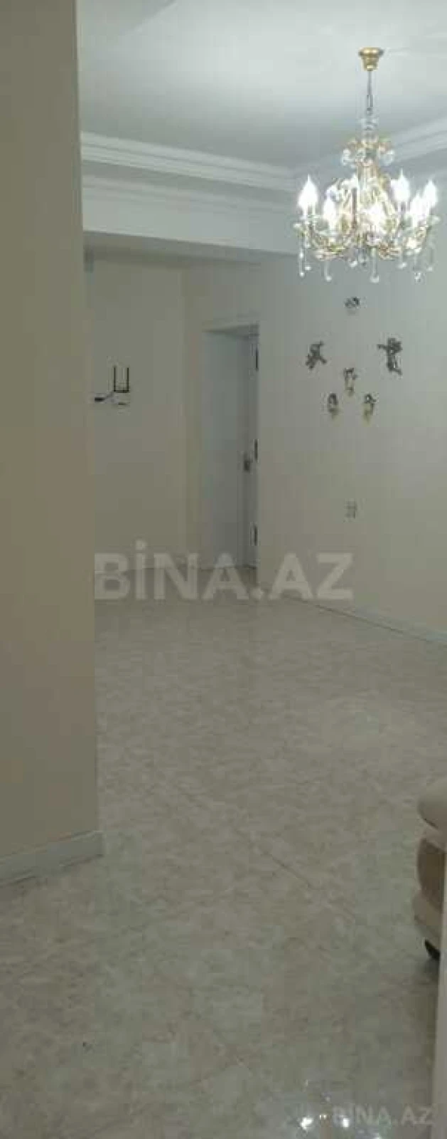 Satılır 3 otaqlı mənzil 125 m²
