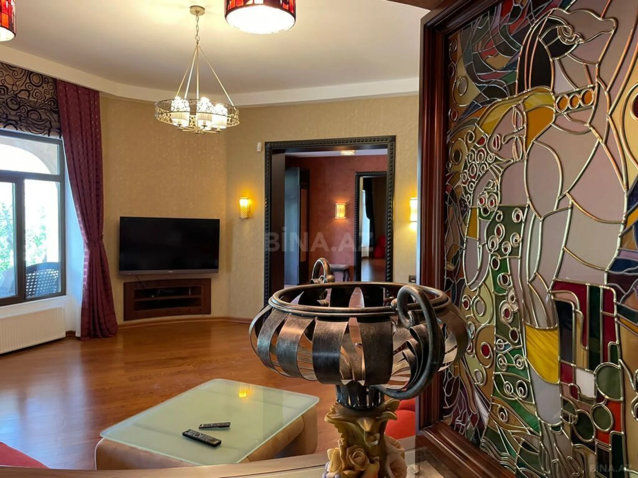 Kirayə verilir 6 otaqlı həyət evi 500 m²