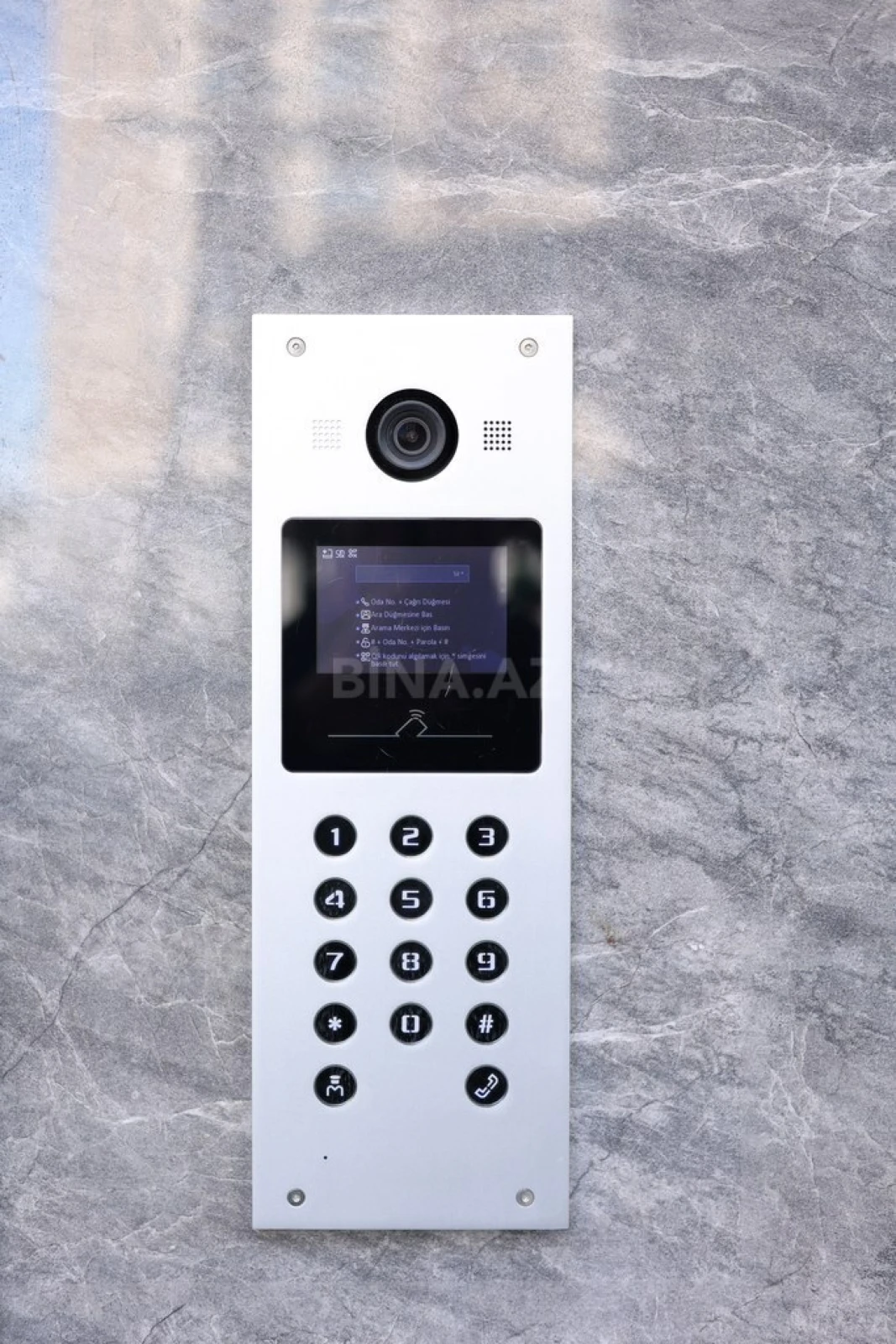 Satılır 5 otaqlı mənzil 267.5 m²