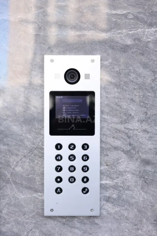 Satılır 5 otaqlı mənzil 267.5 m²