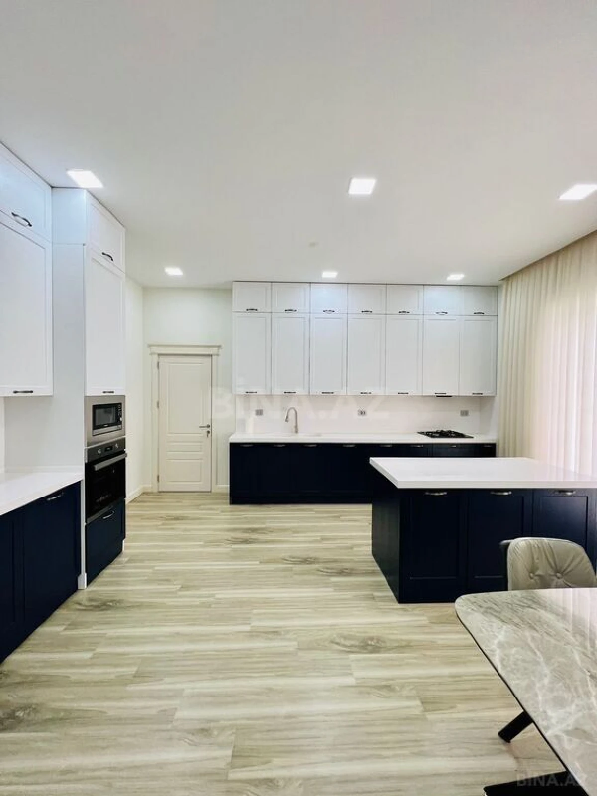 Satılır həyət evi 280 m²