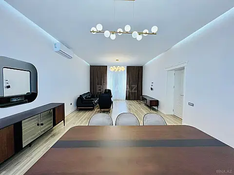 Satılır həyət evi 280 m²