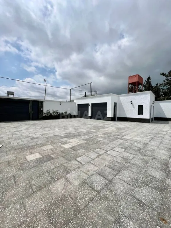 Satılır həyət evi 280 m²