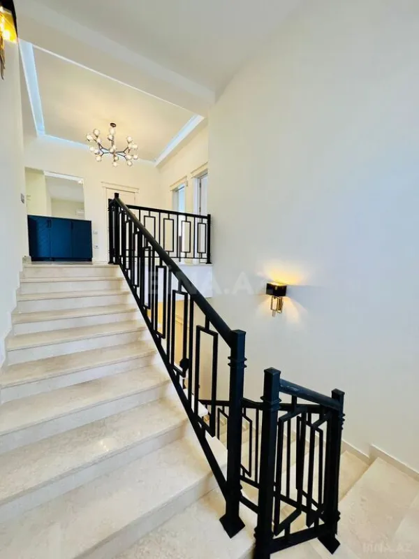 Satılır həyət evi 280 m²