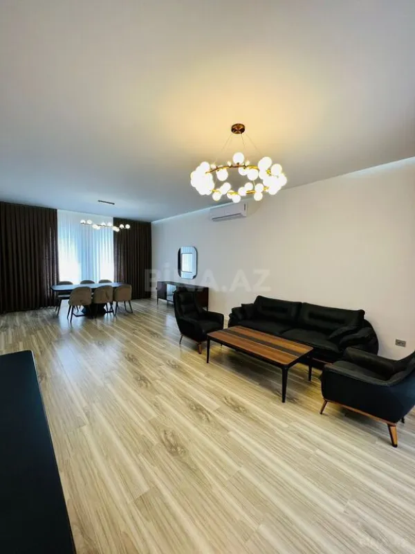 Satılır həyət evi 280 m²