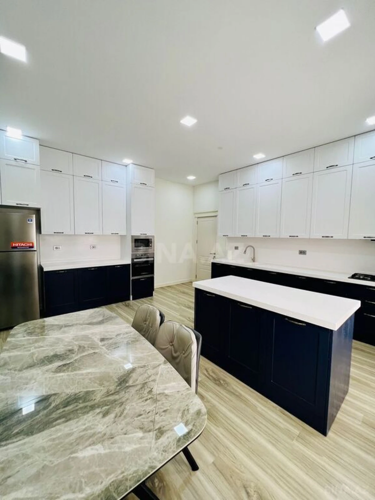 Satılır həyət evi 280 m²