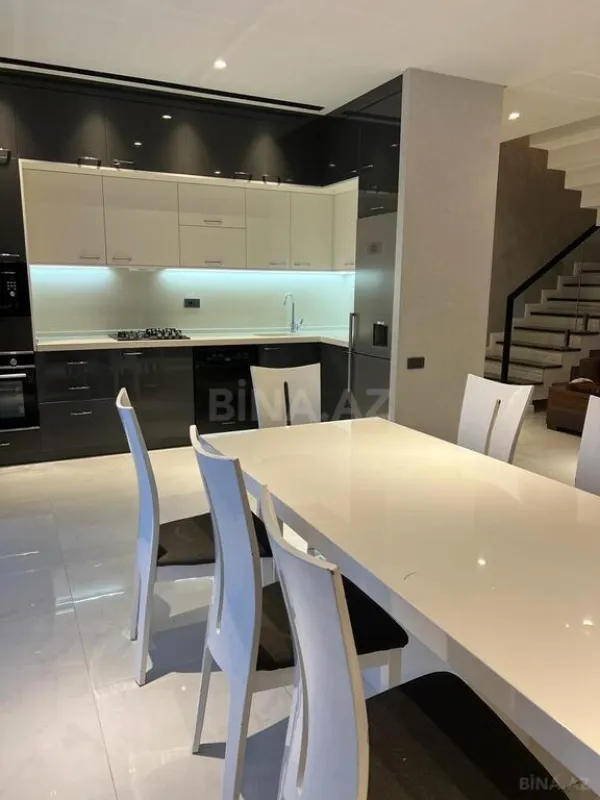 Kirayə verilir 5 otaqlı həyət evi 300 m²