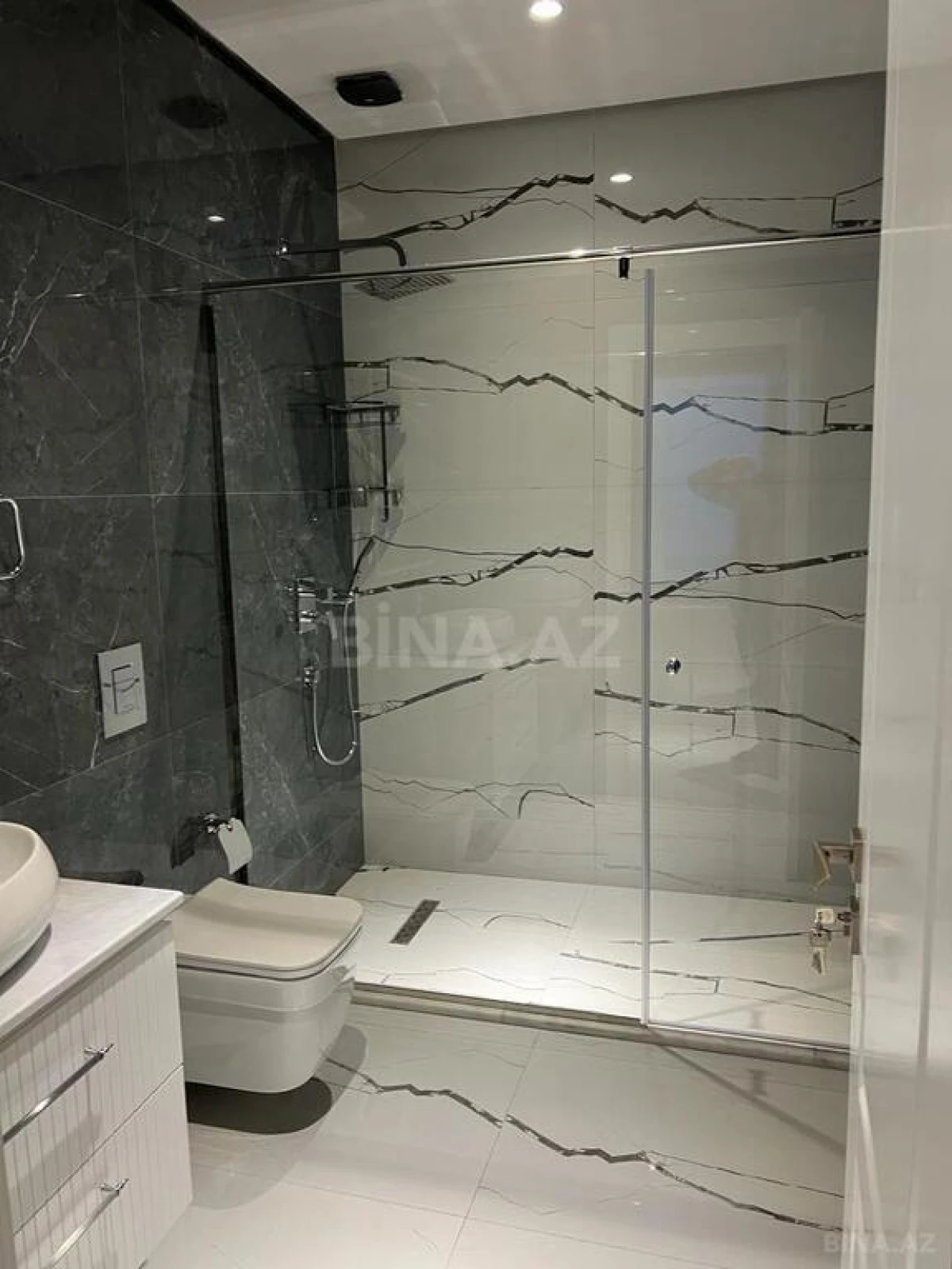 Kirayə verilir 5 otaqlı həyət evi 300 m²