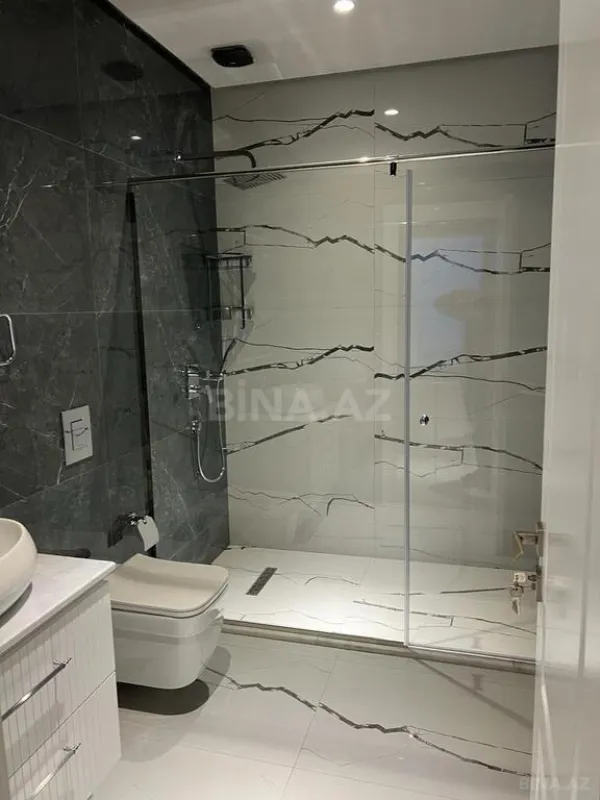 Kirayə verilir 5 otaqlı həyət evi 300 m²