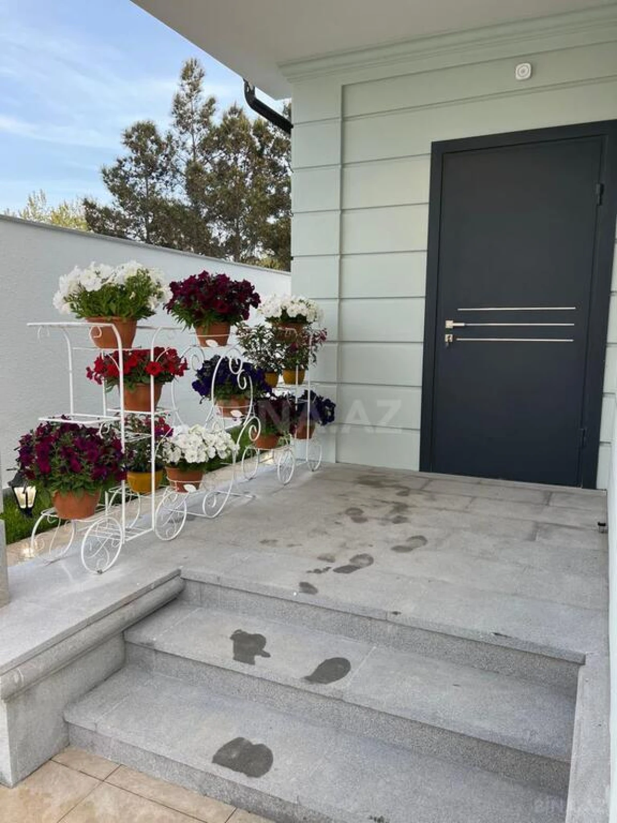 Kirayə verilir 5 otaqlı həyət evi 300 m²