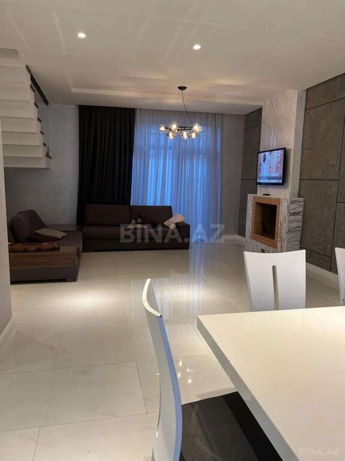 Kirayə verilir 5 otaqlı həyət evi 300 m²