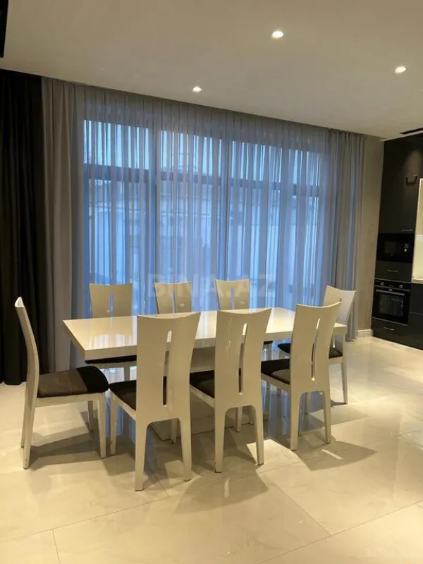 Kirayə verilir 5 otaqlı həyət evi 300 m²