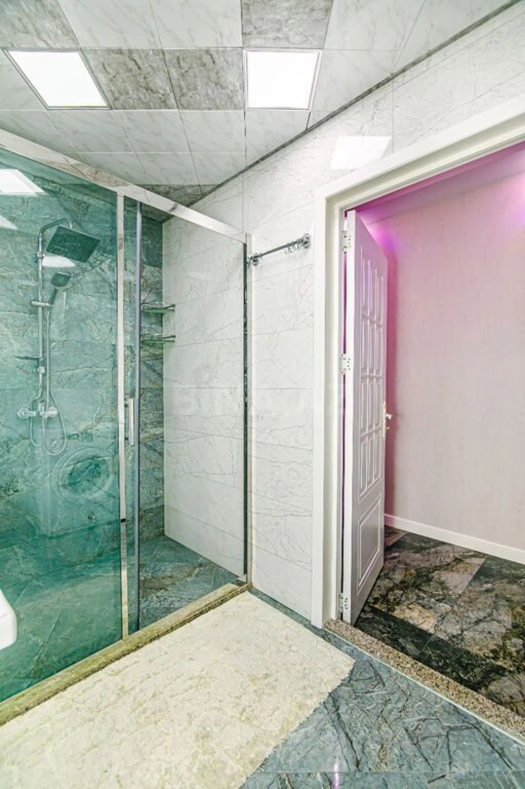 Kirayə verilir 2 otaqlı mənzil 75 m²