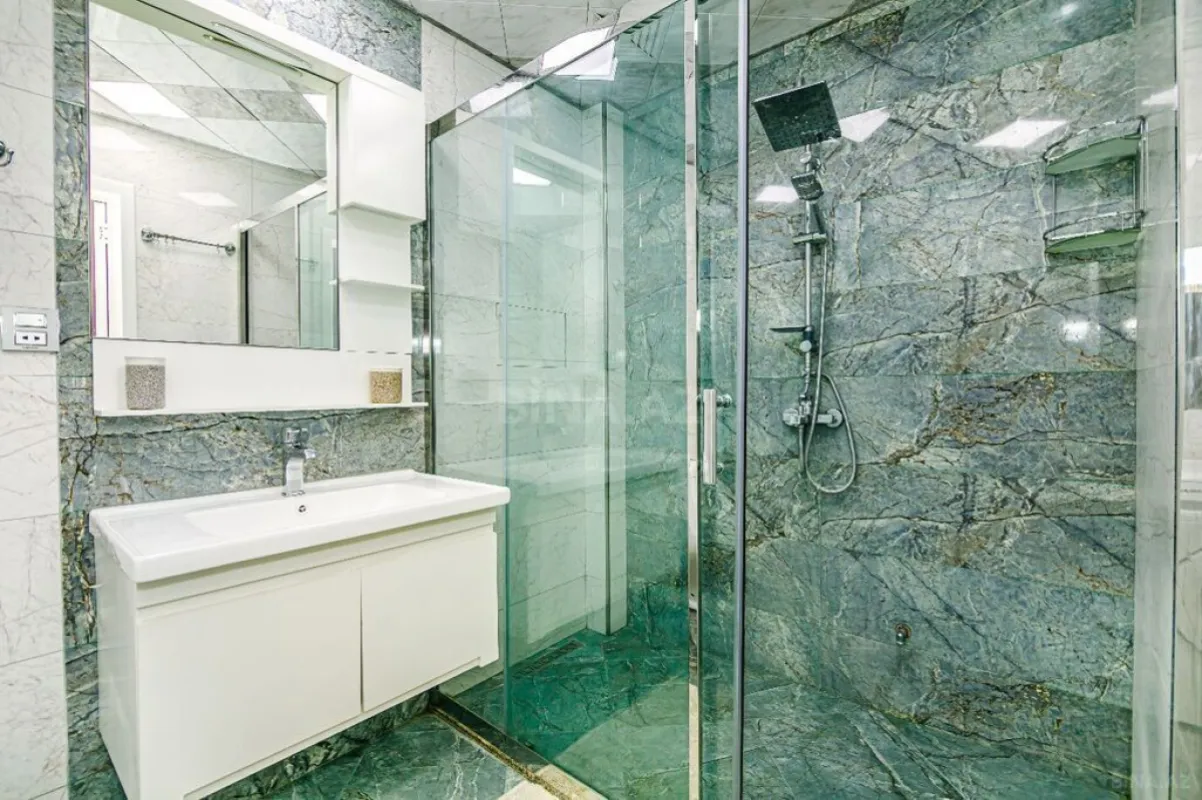 Kirayə verilir 2 otaqlı mənzil 75 m²