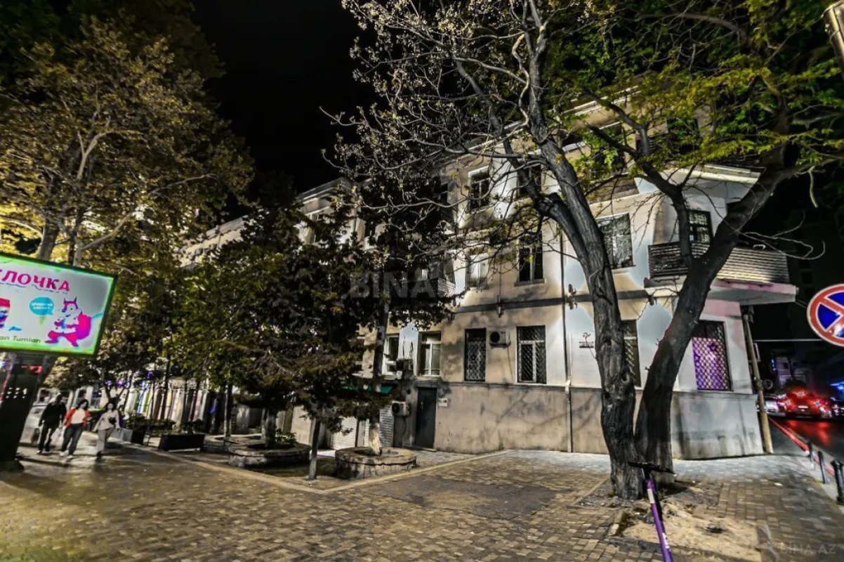 Kirayə verilir 2 otaqlı mənzil 75 m²